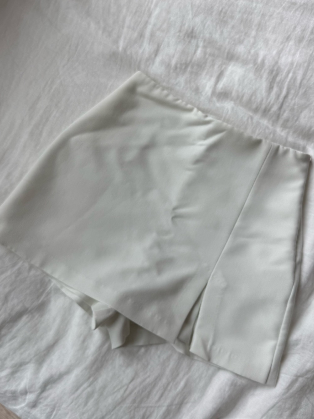Zara White High-Waist Skort